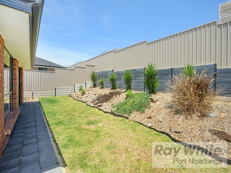 11 Manly Court, Seaford Rise SA 5169