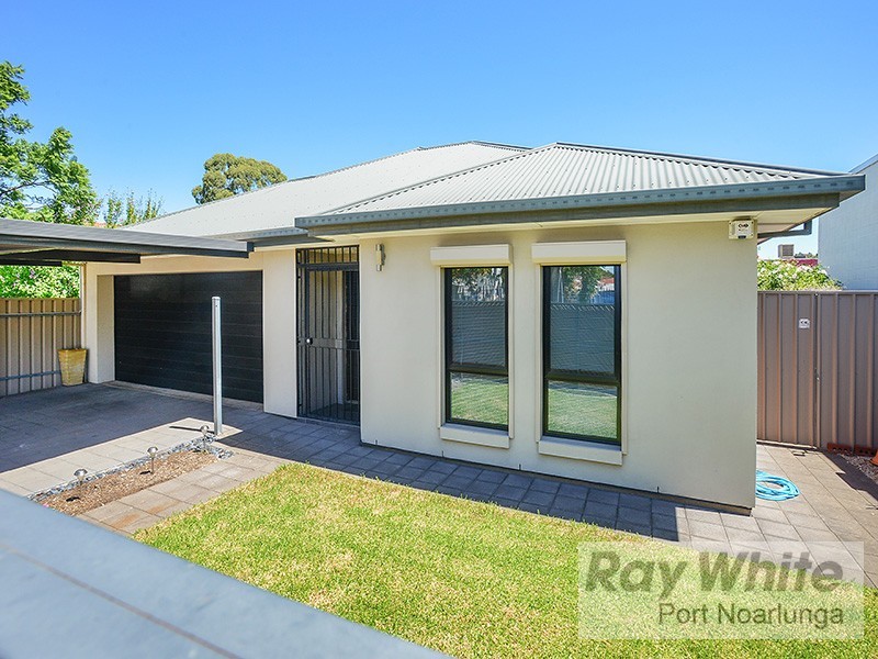 1A Park Street, Glandore SA 5037