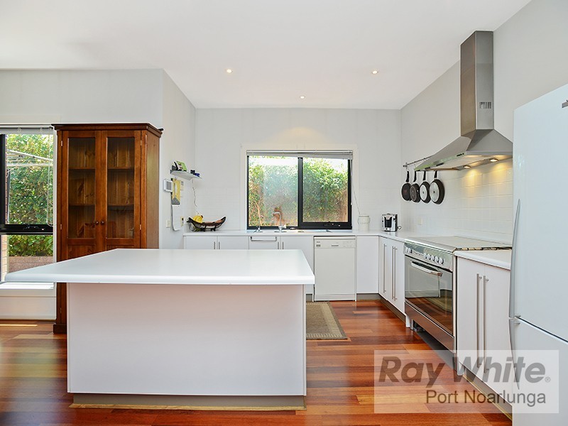 1A Park Street, Glandore SA 5037