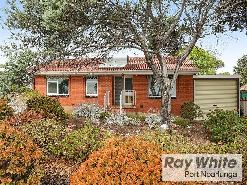 40 McKinna Road, Christie Downs SA 5164