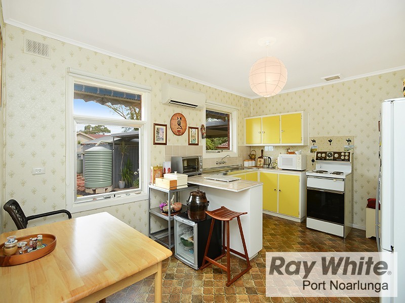 40 McKinna Road, Christie Downs SA 5164