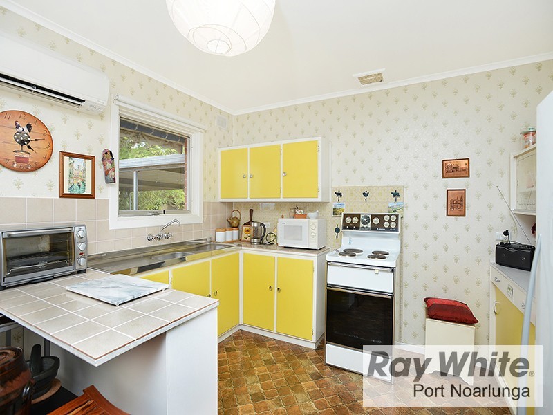 40 McKinna Road, Christie Downs SA 5164