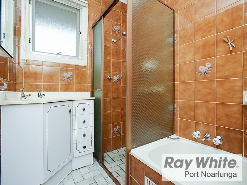 40 McKinna Road, Christie Downs SA 5164