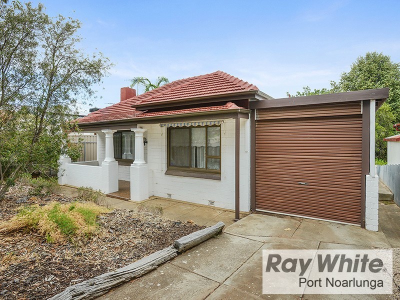 10 Maturin Avenue, Christies Beach SA 5165