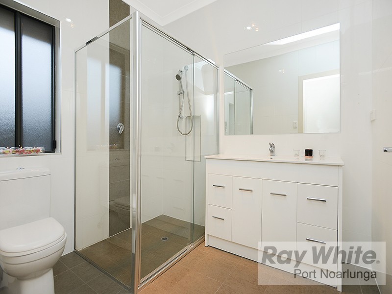 40 Oak Avenue, Clovelly Park SA 5042