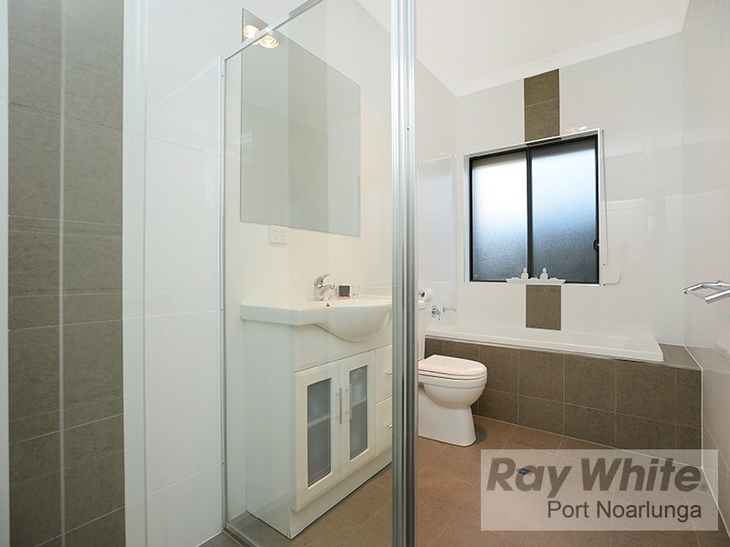 40 Oak Avenue, Clovelly Park SA 5042