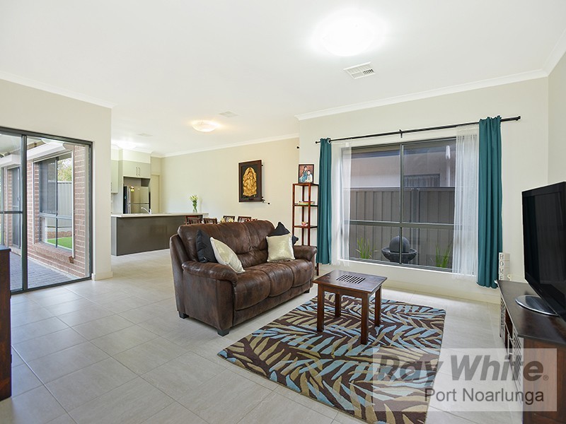 40 Oak Avenue, Clovelly Park SA 5042