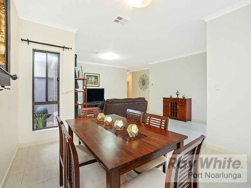 40 Oak Avenue, Clovelly Park SA 5042