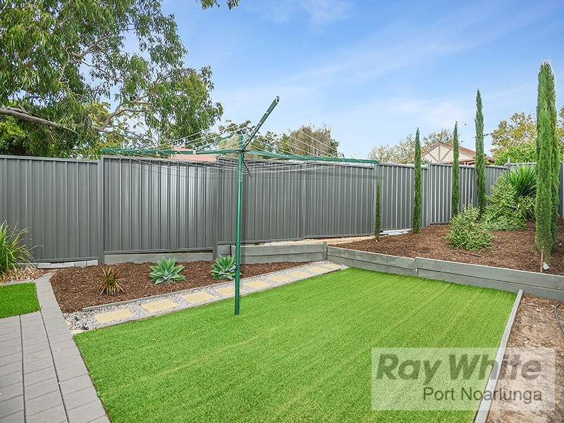 40 Oak Avenue, Clovelly Park SA 5042