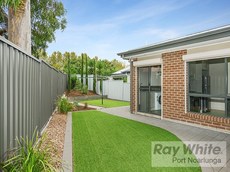 40 Oak Avenue, Clovelly Park SA 5042