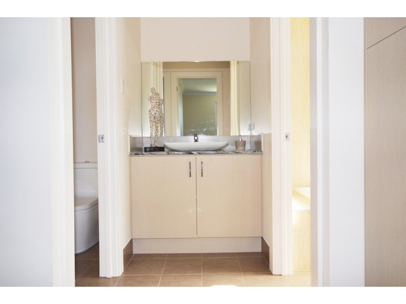 16 18 20 and 22 Vernon Street, Port Noarlunga South SA 5167