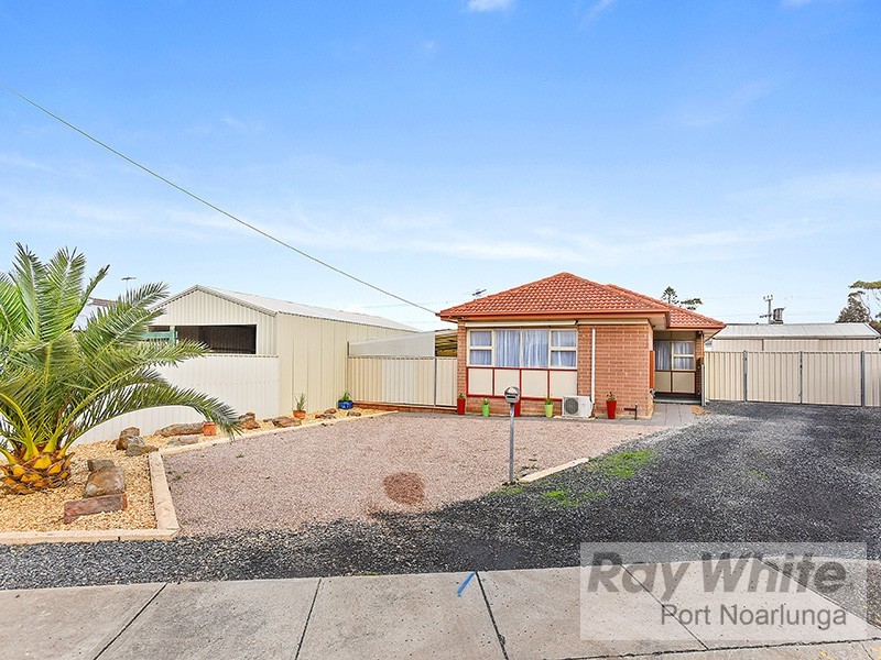 7 Cutmore Street, O’sullivan Beach SA 5166