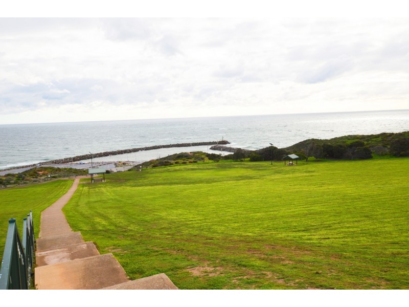 7 Cutmore Street, O’sullivan Beach SA 5166