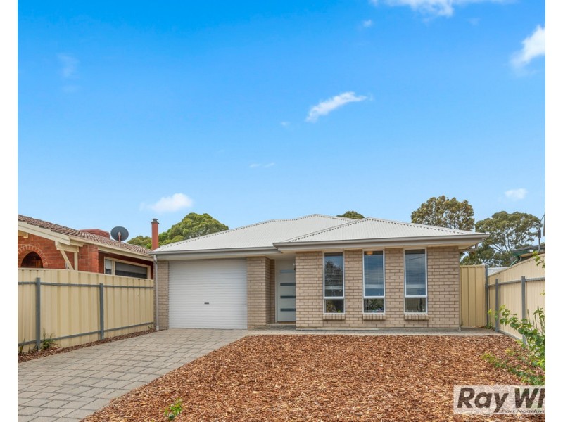 8 Karyn Crescent, Morphett Vale SA 5162