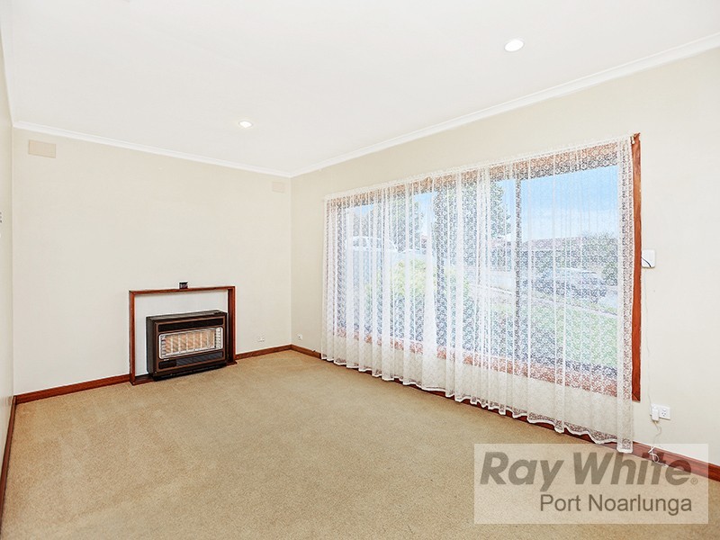 11 Woocalla Street, O’sullivan Beach SA 5166