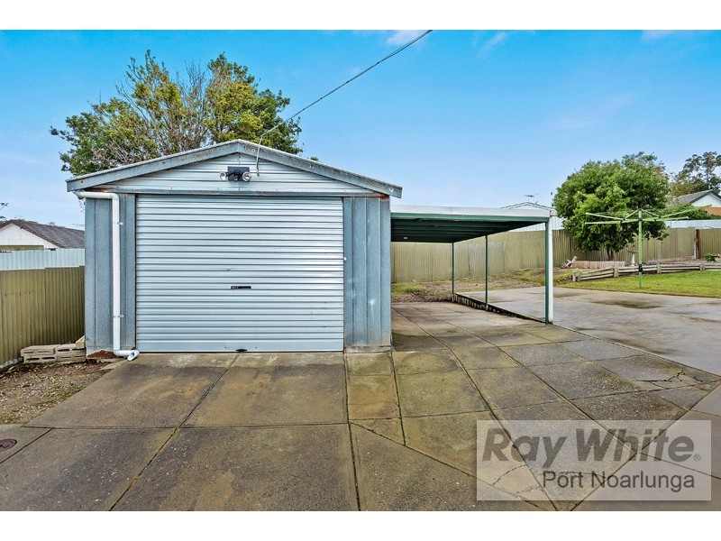 11 Woocalla Street, O’sullivan Beach SA 5166