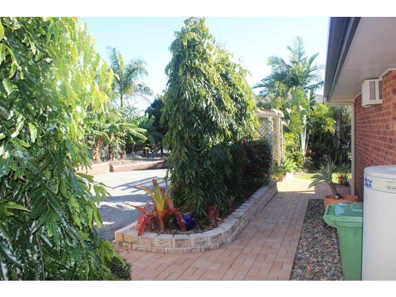 1 Blue Beach Blvd, Haliday Bay QLD 4740