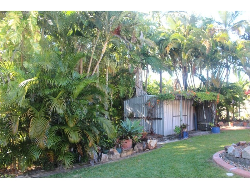 1 Blue Beach Blvd, Haliday Bay QLD 4740