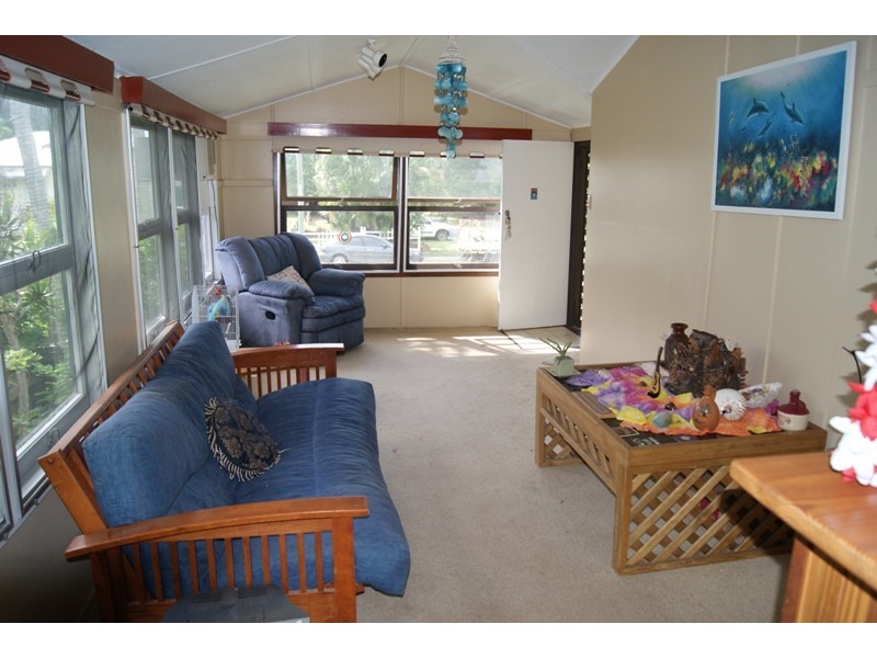 6 McIntyre St, East Mackay QLD 4740