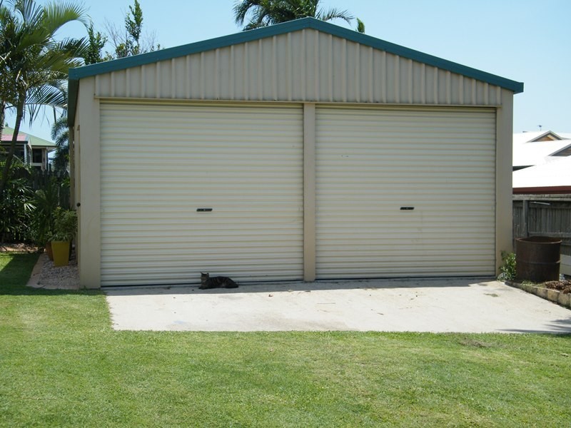 8 Barber Drive, Blacks Beach QLD 4740