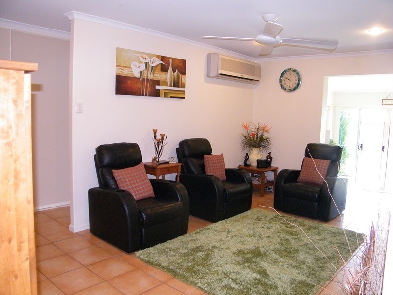 8 Barber Drive, Blacks Beach QLD 4740