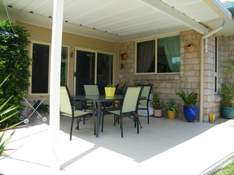 8 Barber Drive, Blacks Beach QLD 4740