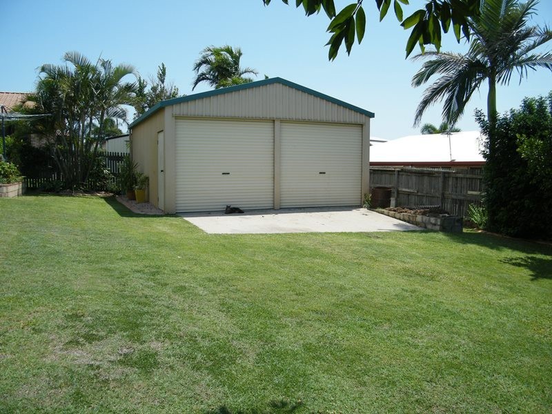 8 Barber Drive, Blacks Beach QLD 4740