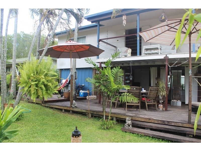 8 Mason Street, Ball Bay QLD 4741