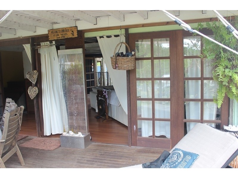 8 Mason Street, Ball Bay QLD 4741