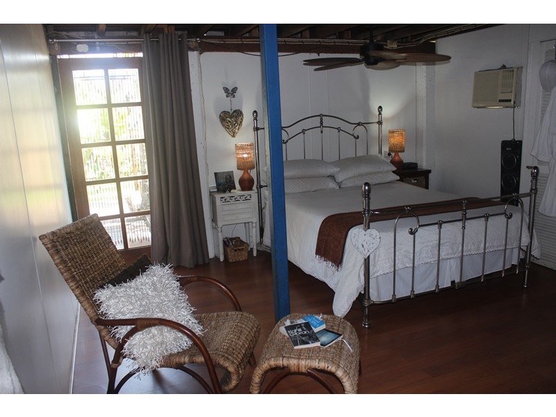 8 Mason Street, Ball Bay QLD 4741