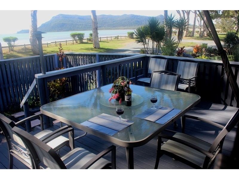 10 Ward Esp, Ball Bay QLD 4741