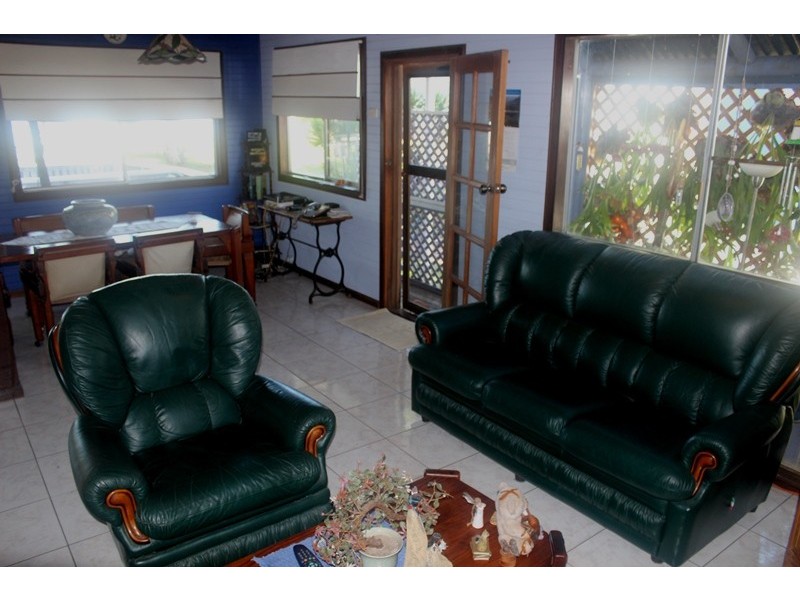 10 Ward Esp, Ball Bay QLD 4741