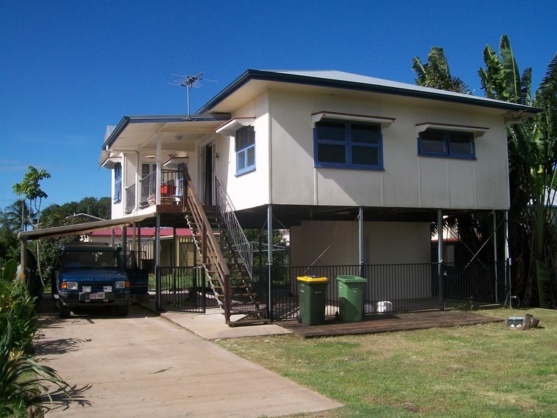21 Evans Ave, Seaforth QLD 4741