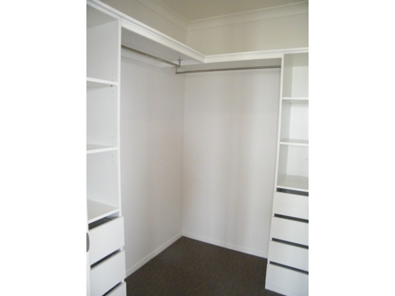 21 Tamron Drive, Mount Pleasant QLD 4740