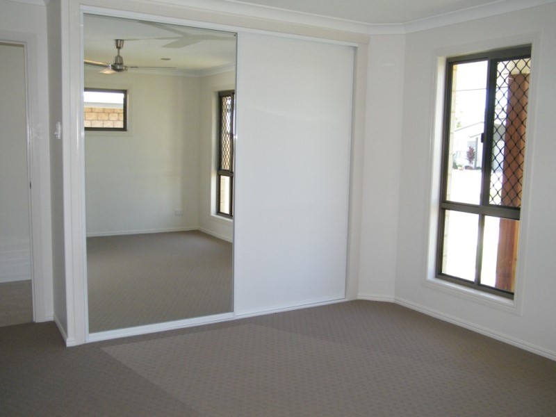 21 Burge Ct, Glenella QLD 4740