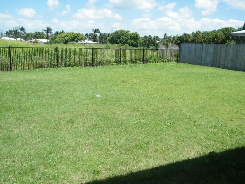 21 Burge Ct, Glenella QLD 4740