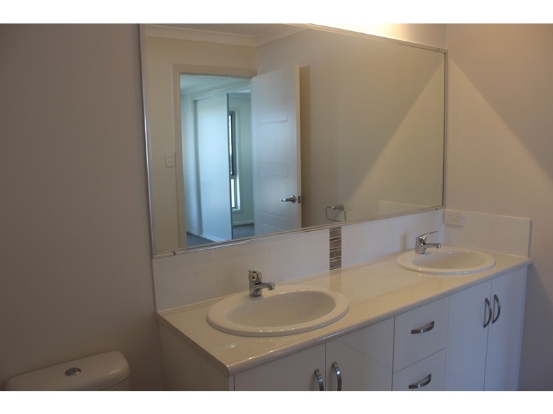 20 Tamron Drive, Mount Pleasant QLD 4740