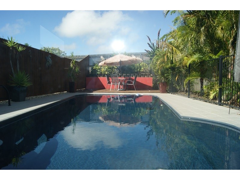 13 James Cook Drive, Rural View QLD 4740