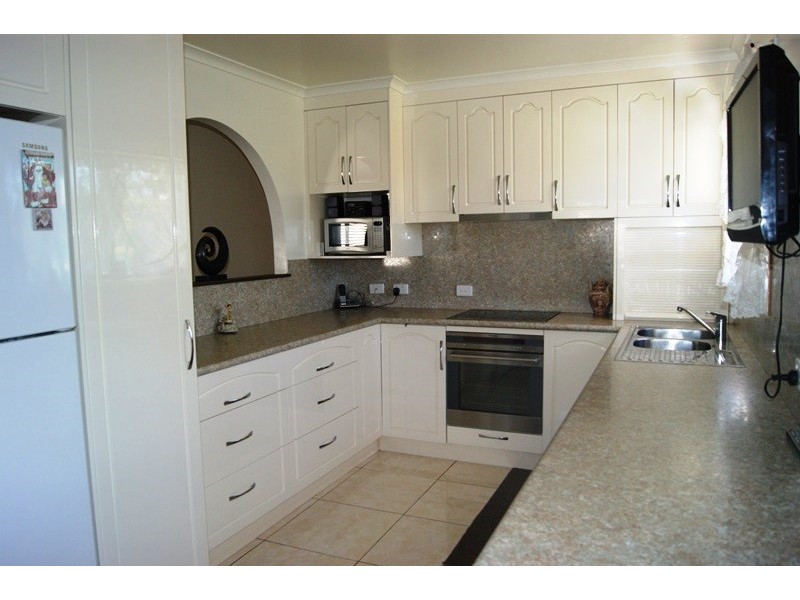 15 Beverley Street, East Mackay QLD 4740