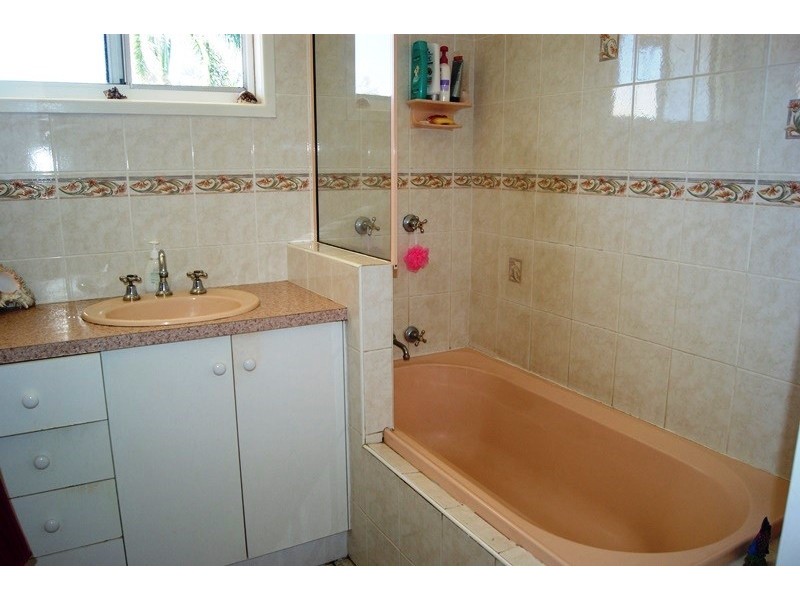 15 Beverley Street, East Mackay QLD 4740