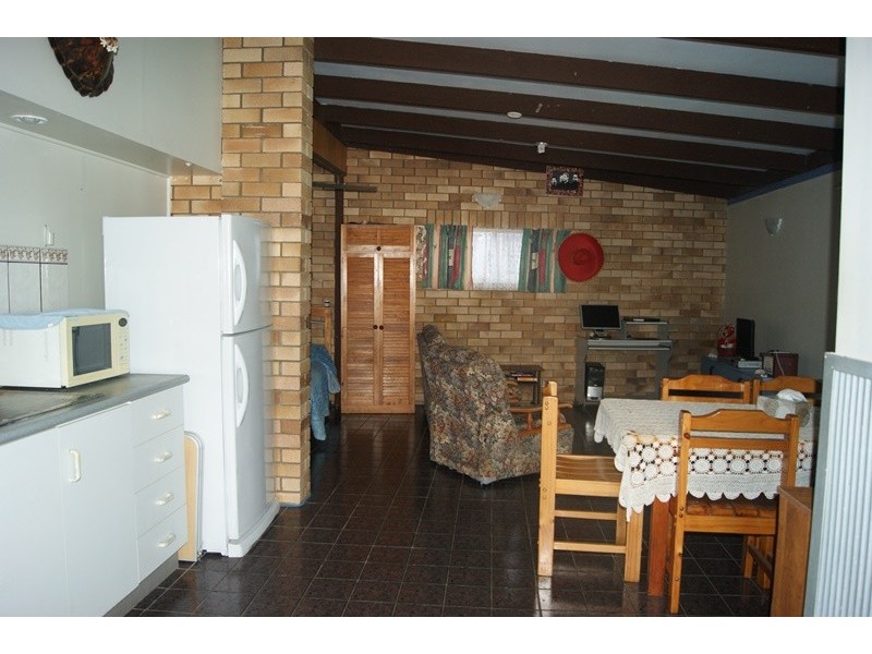 15 Beverley Street, East Mackay QLD 4740