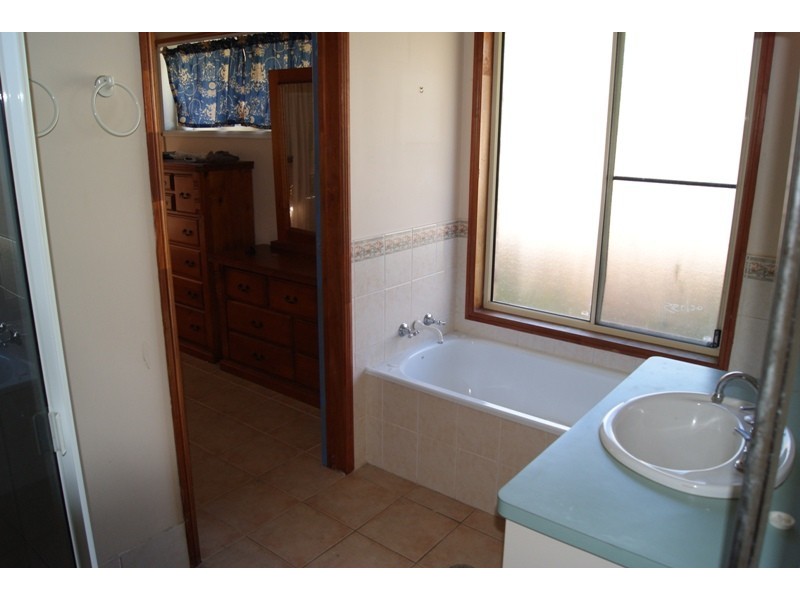 15 Seabreeze Ct, Slade Point QLD 4740