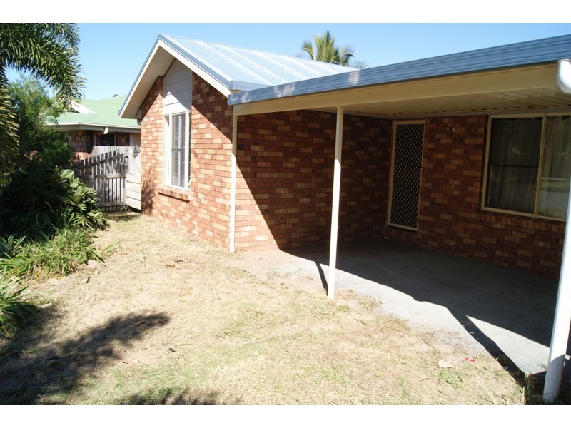 15 Seabreeze Ct, Slade Point QLD 4740