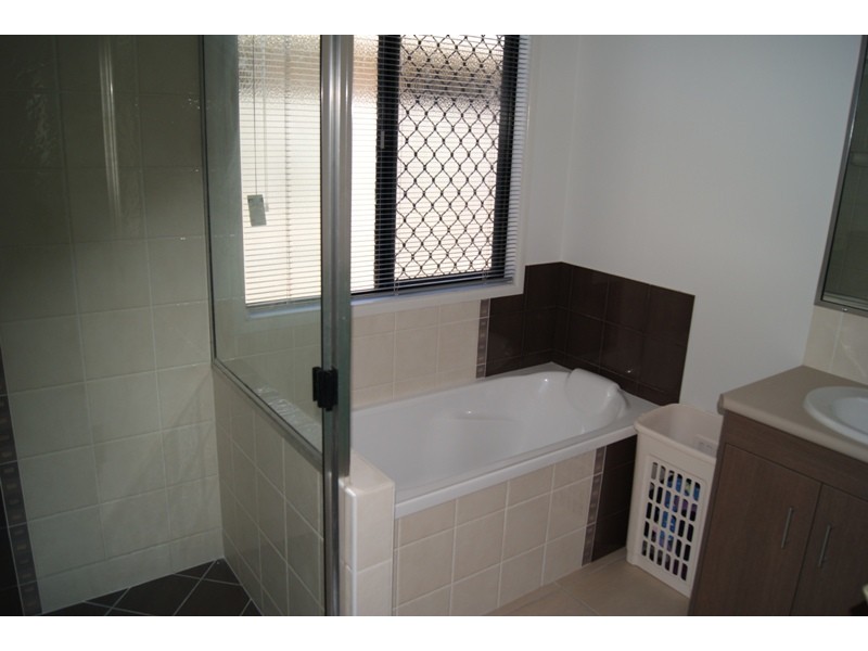 3 Orania Ct, Andergrove QLD 4740