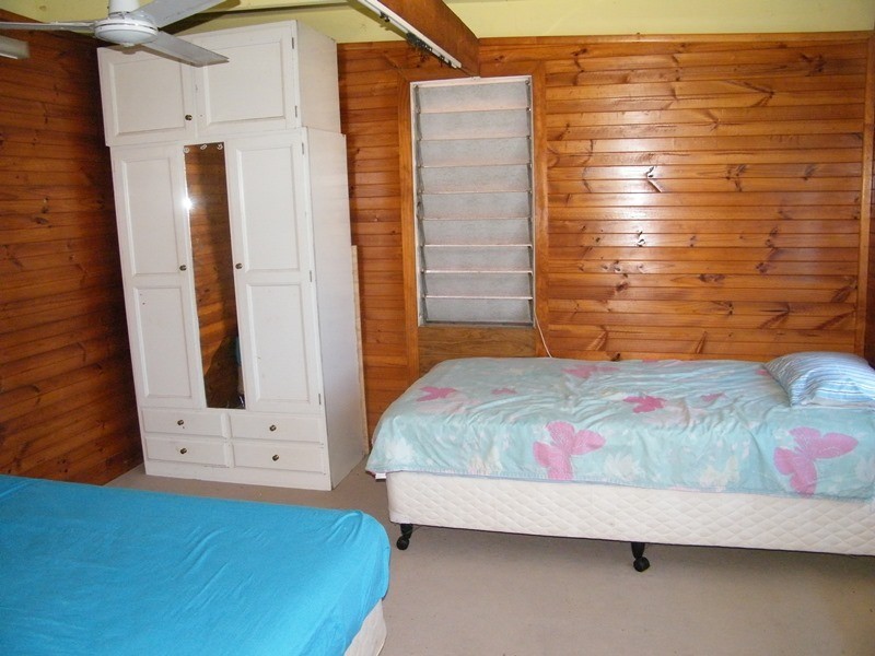 41and42 Colonial Dr, Clairview QLD 4741