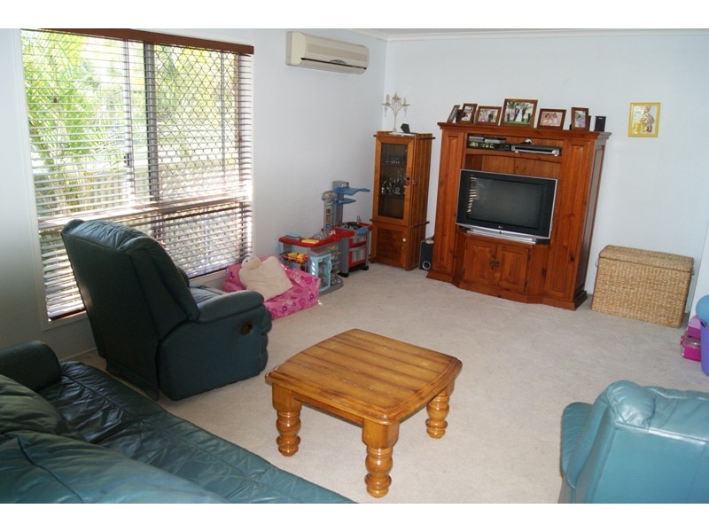 5 Bower St, Slade Point QLD 4740