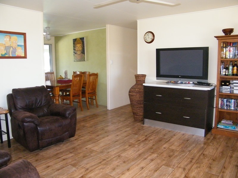 2 Hastings St, Ooralea QLD 4740