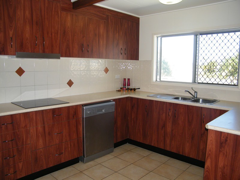 2 Hastings St, Ooralea QLD 4740