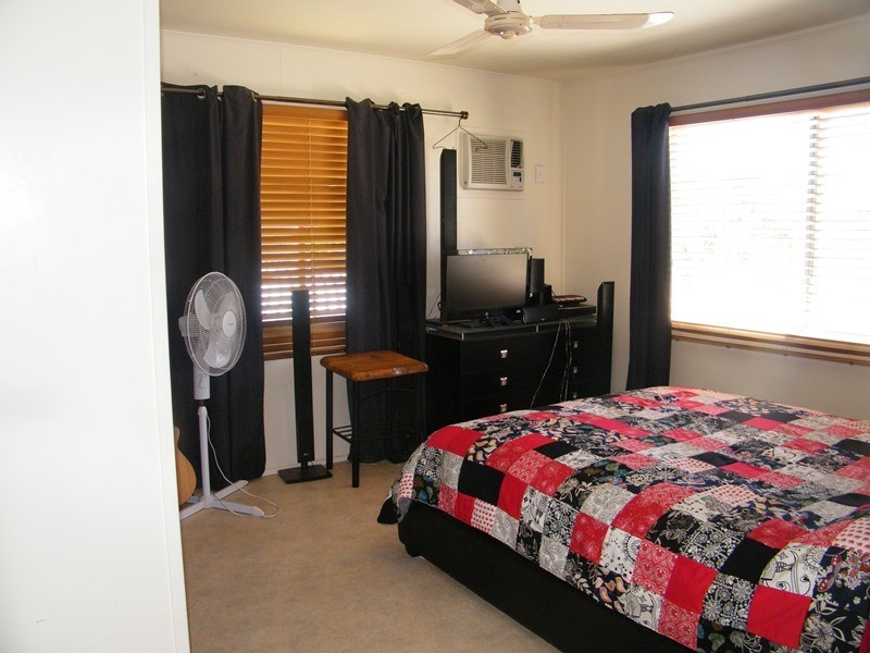 2 Hastings St, Ooralea QLD 4740