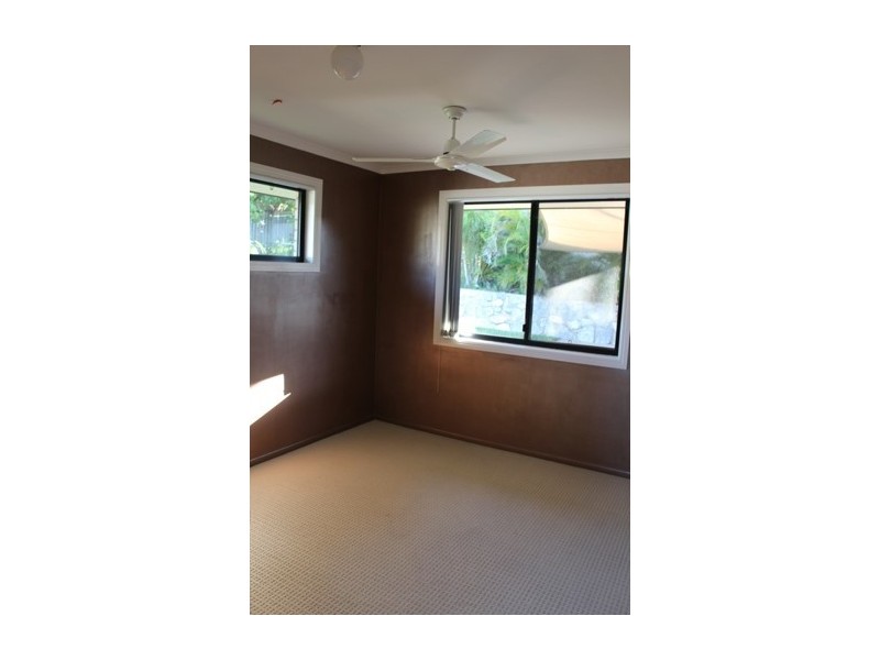 11 Lomandra Street, Boyne Island QLD 4680